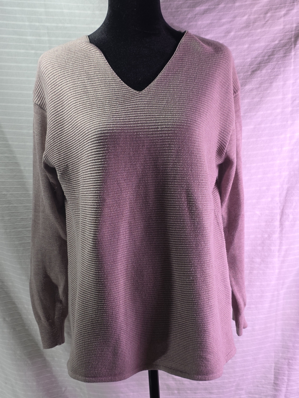 Ella Moss Taupe Ribbed V-Neck Sweater, Medium